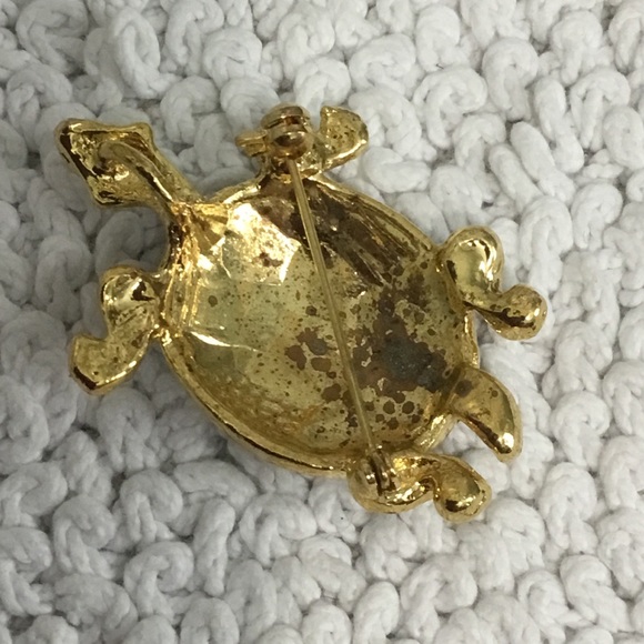 Vintage Goldtone Black and Amber Enamel Turtle Brooch Pendant - Picture 6 of 8